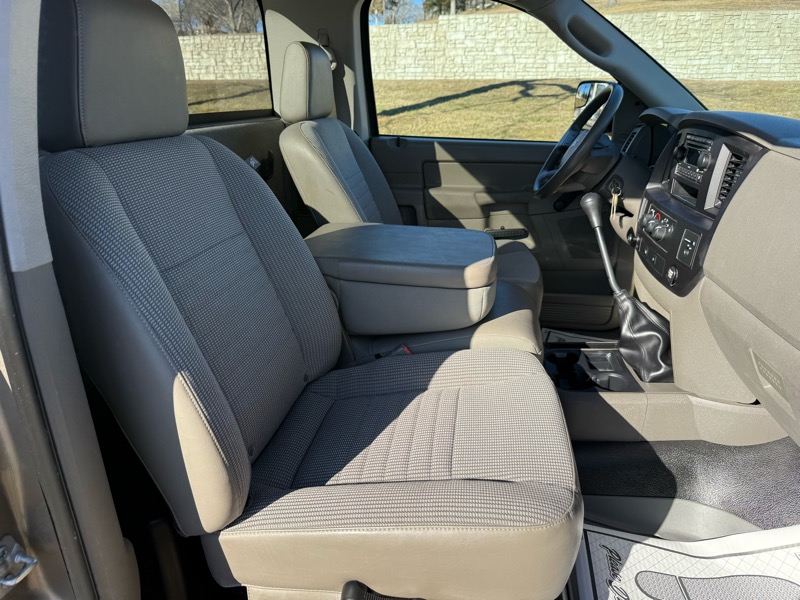 Dodge Ram 2500 Reg. Cab Long Bed 2WD 2008