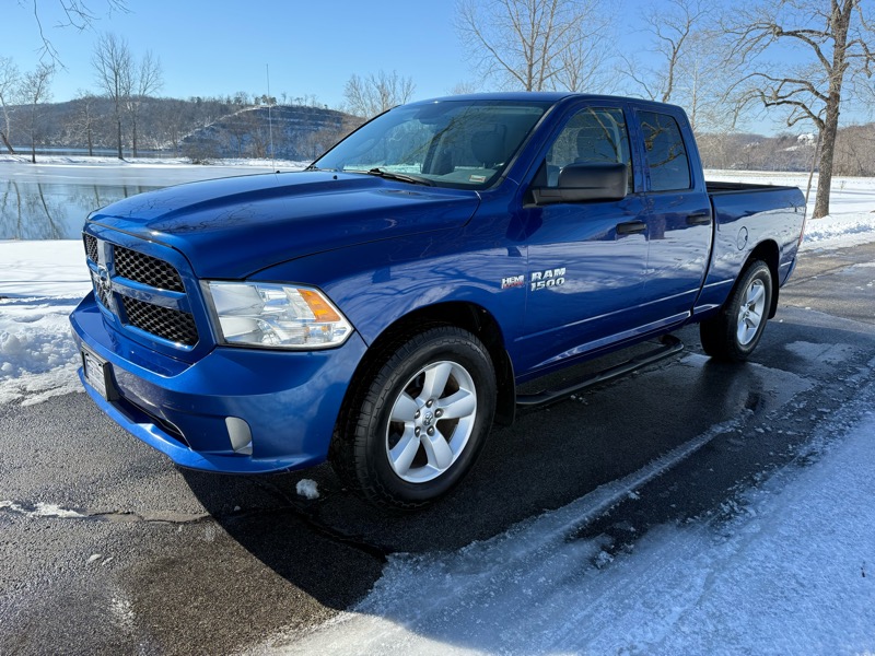 RAM 1500 Tradesman Quad Cab 4WD 2014