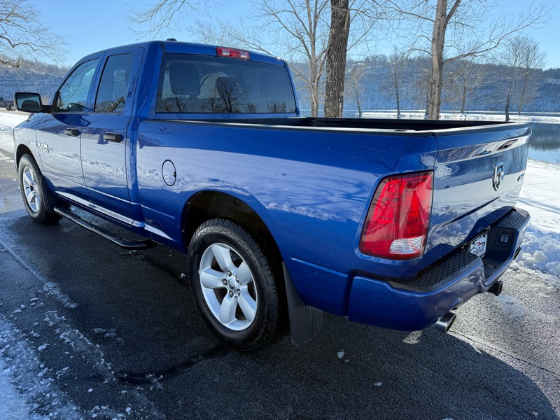 RAM 1500 Tradesman Quad Cab 4WD 2014
