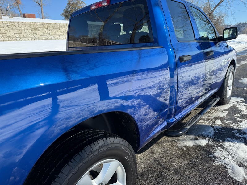 RAM 1500 Tradesman Quad Cab 4WD 2014