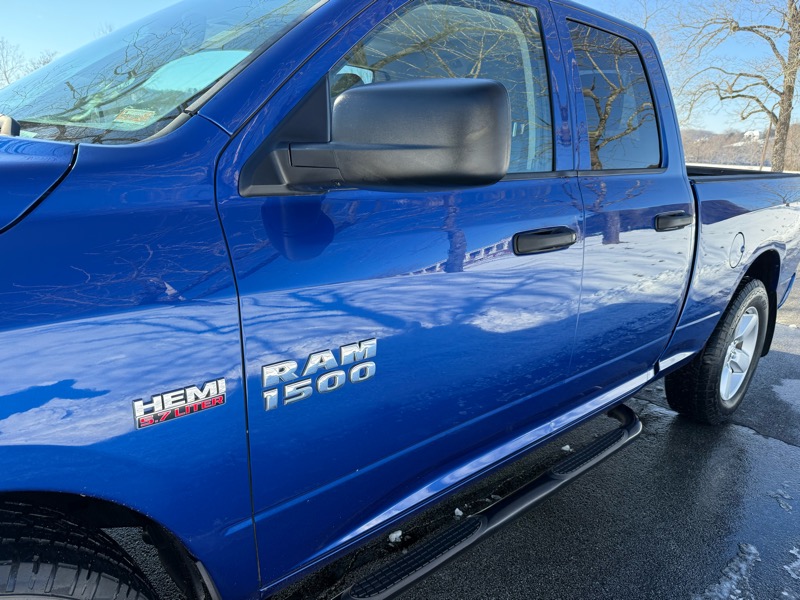 RAM 1500 Tradesman Quad Cab 4WD 2014