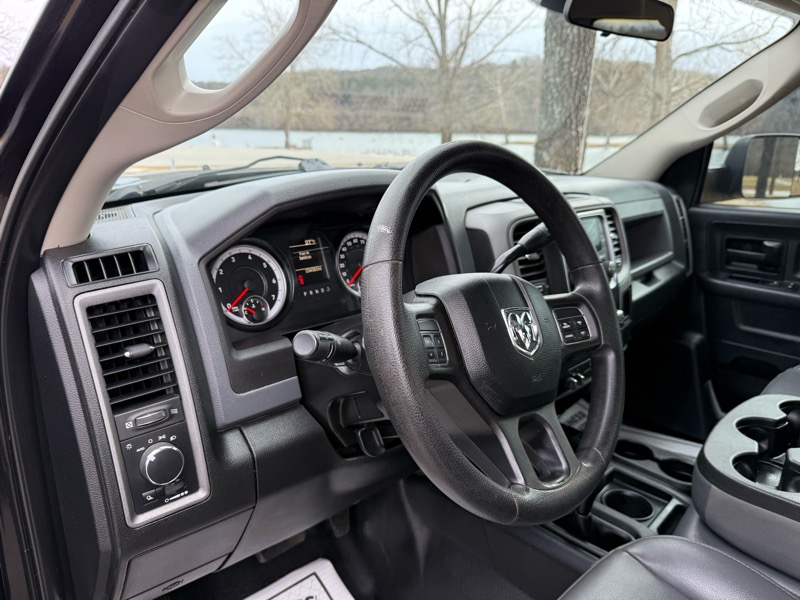 RAM 2500 Tradesman Crew Cab SWB 4WD 2015