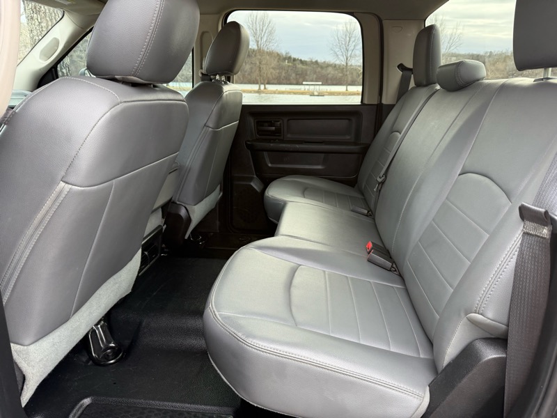 RAM 2500 Tradesman Crew Cab SWB 4WD 2015