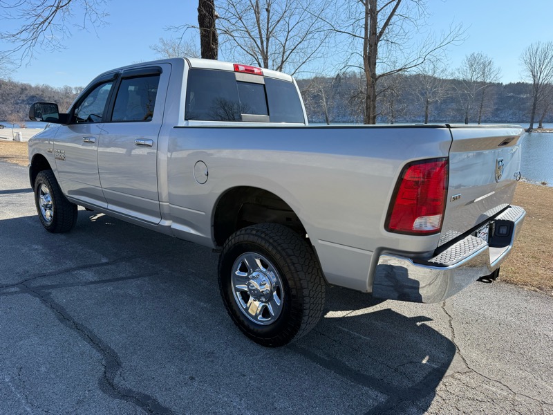 RAM 2500 SLT Crew Cab SWB 4WD 2017