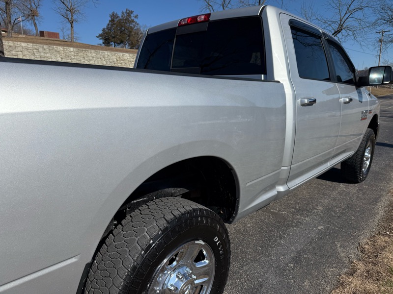 RAM 2500 SLT Crew Cab SWB 4WD 2017