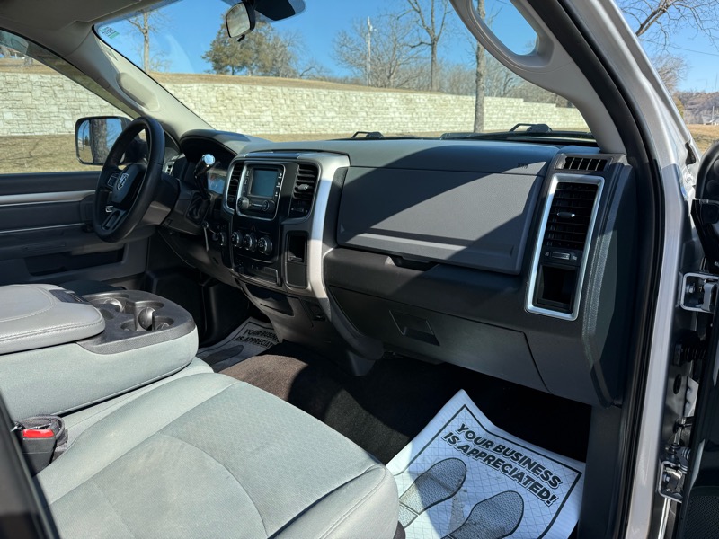 RAM 2500 SLT Crew Cab SWB 4WD 2017