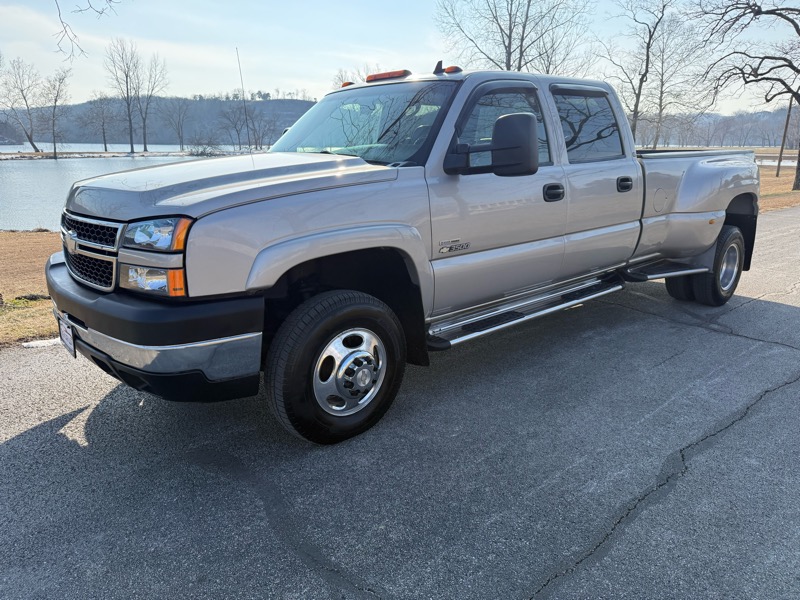 Chevrolet Silverado 3500 LT3 Crew Cab 4WD DRW 2006