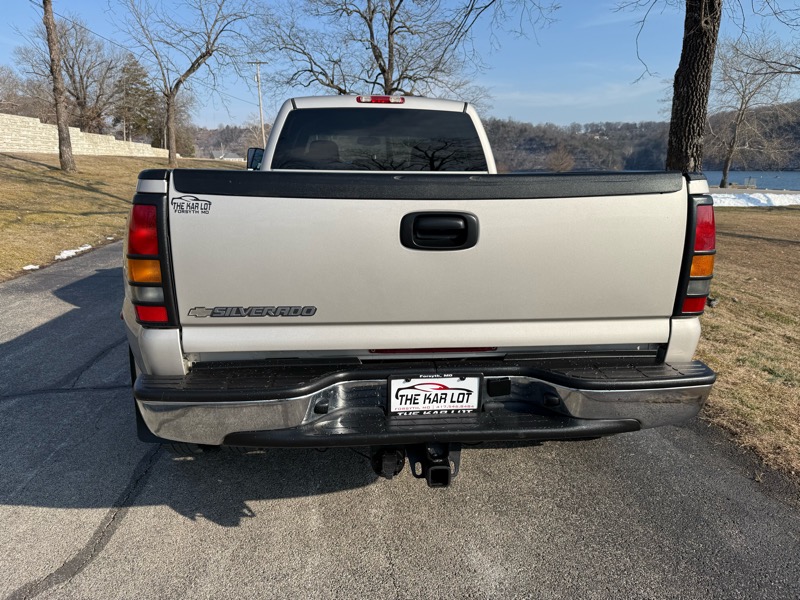 Chevrolet Silverado 3500 LT3 Crew Cab 4WD DRW 2006