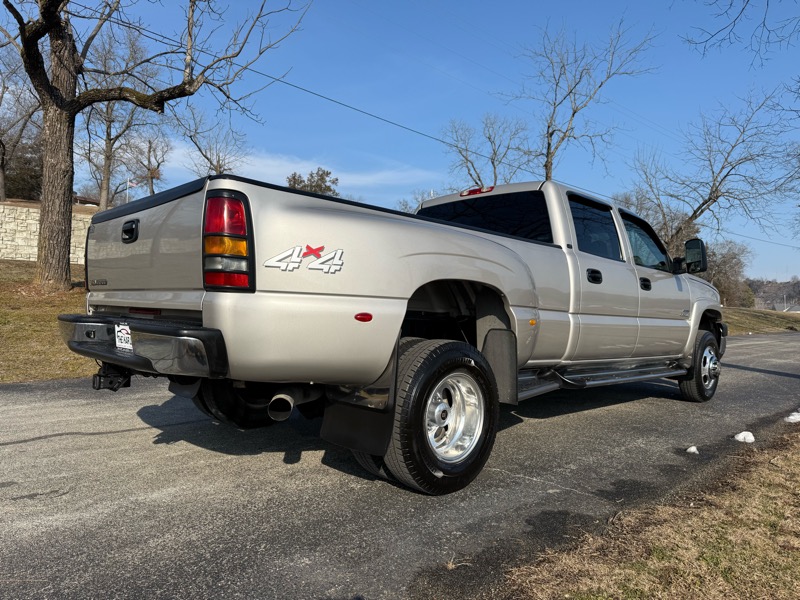 Chevrolet Silverado 3500 LT3 Crew Cab 4WD DRW 2006