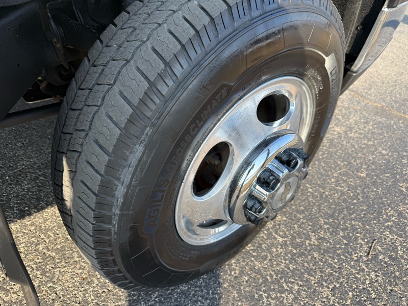 Chevrolet Silverado 3500 LT3 Crew Cab 4WD DRW 2006