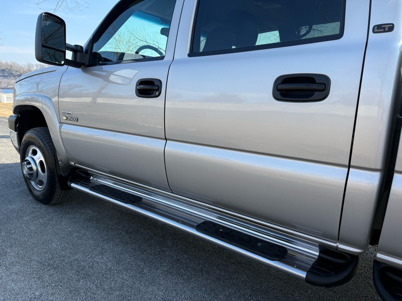 Chevrolet Silverado 3500 LT3 Crew Cab 4WD DRW 2006