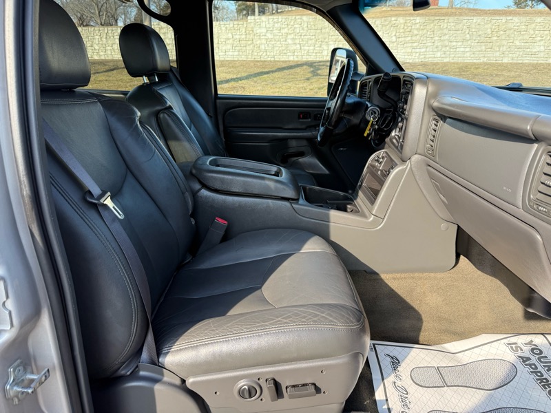 Chevrolet Silverado 3500 LT3 Crew Cab 4WD DRW 2006