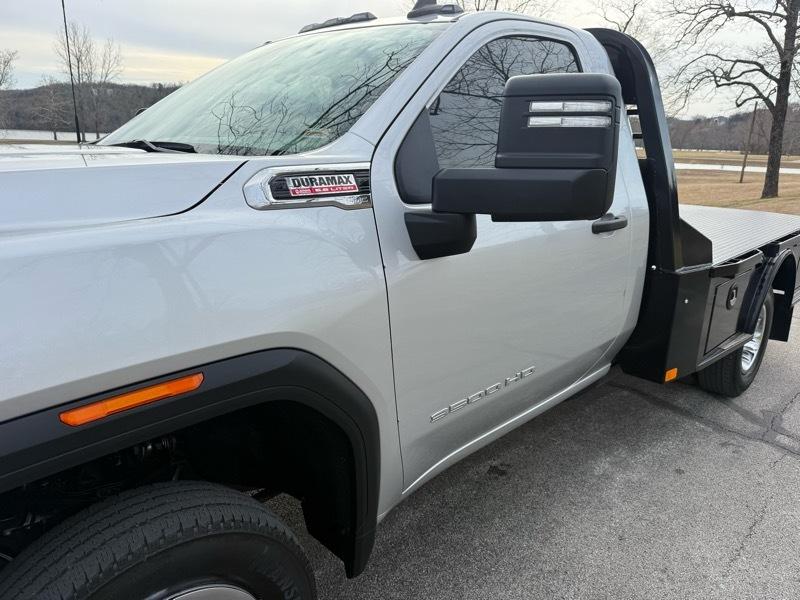GMC Sierra 3500HD Pro Regular Cab 4WD 2022
