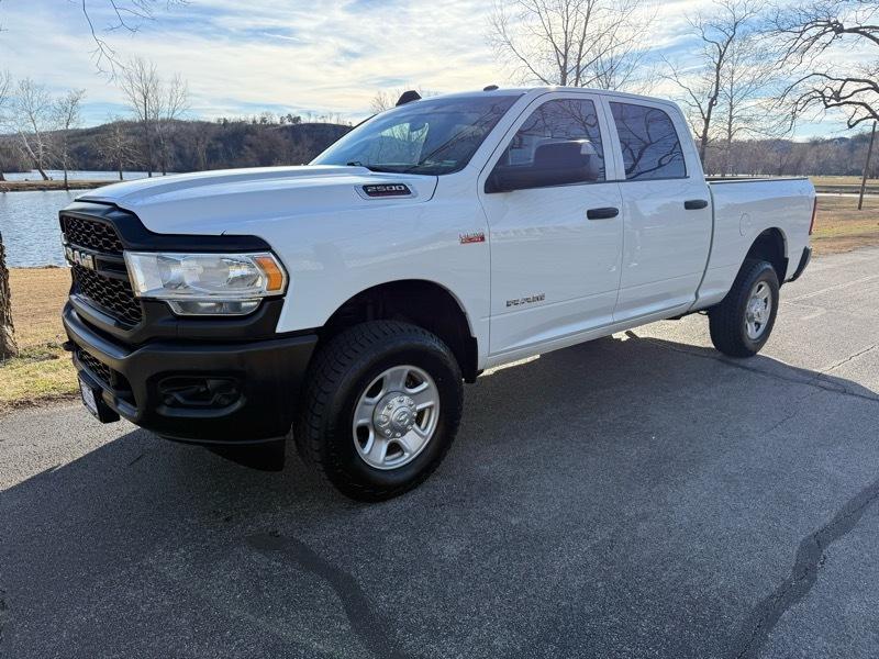 RAM 2500 Tradesman Crew Cab SWB 4WD 2022