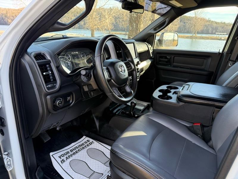 RAM 2500 Tradesman Crew Cab SWB 4WD 2022