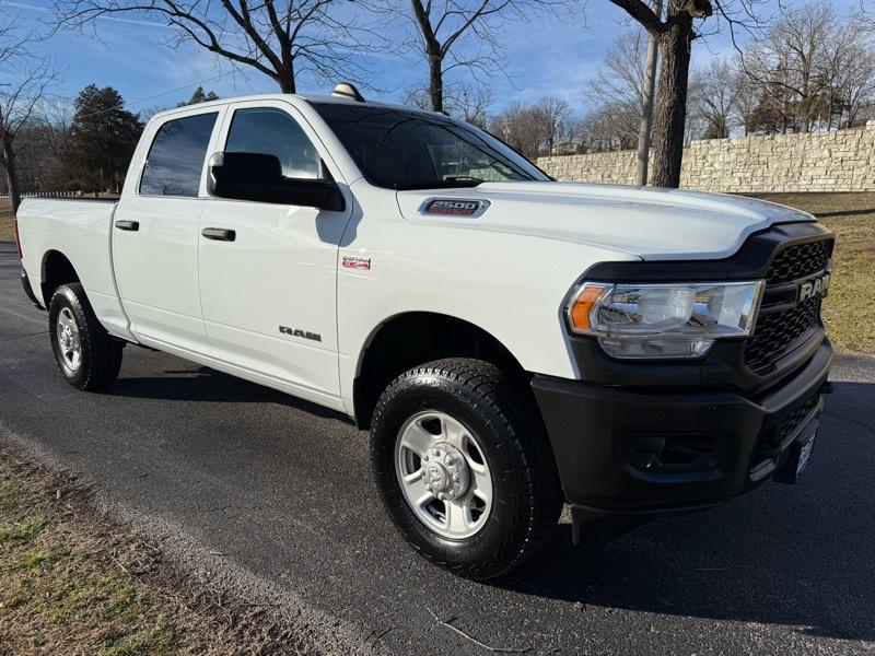 RAM 2500 Tradesman Crew Cab SWB 4WD 2022