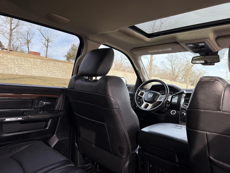 RAM 2500 Laramie Mega Cab 4WD 2014