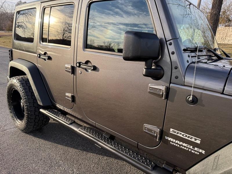 Jeep Wrangler Unlimited Sport 4WD 2014