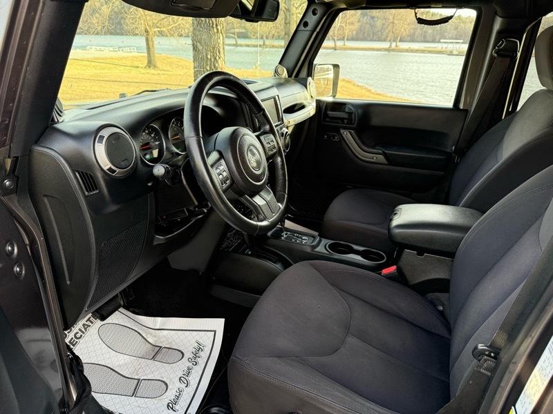 Jeep Wrangler Unlimited Sport 4WD 2014