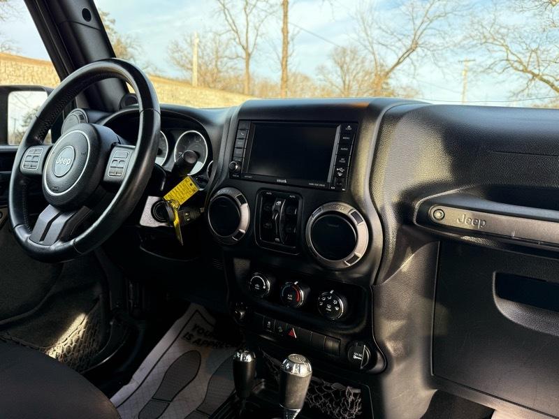 Jeep Wrangler Unlimited Sport 4WD 2014