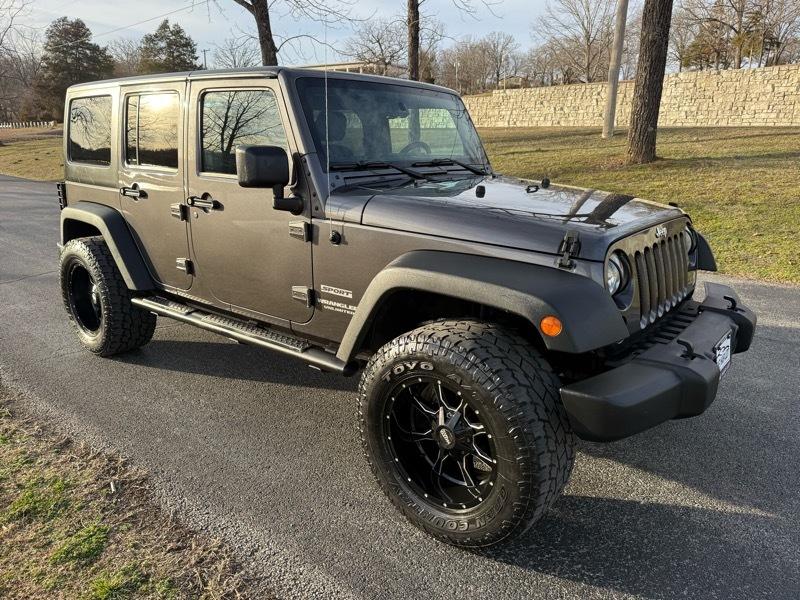 Jeep Wrangler Unlimited Sport 4WD 2014