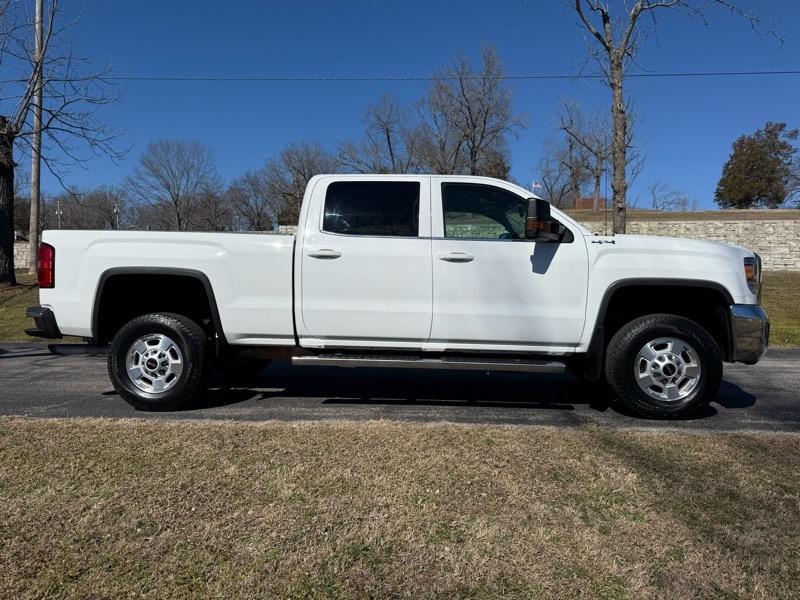 GMC Sierra 2500HD SLE Crew Cab 4WD 2017