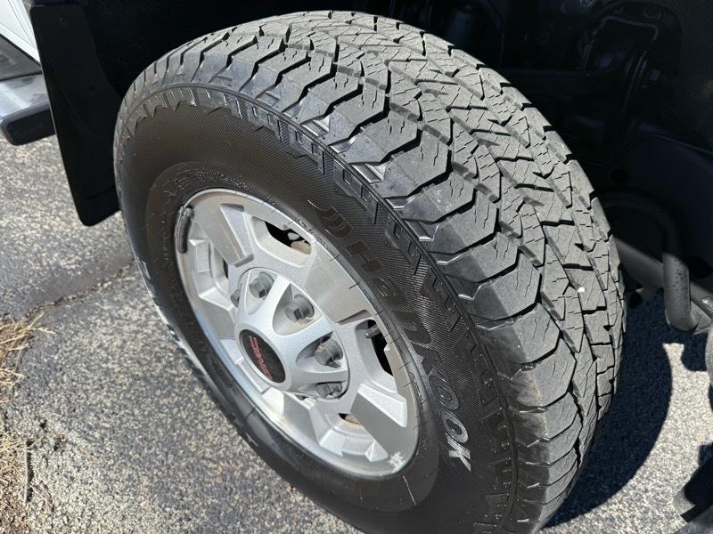 GMC Sierra 2500HD SLE Crew Cab 4WD 2017