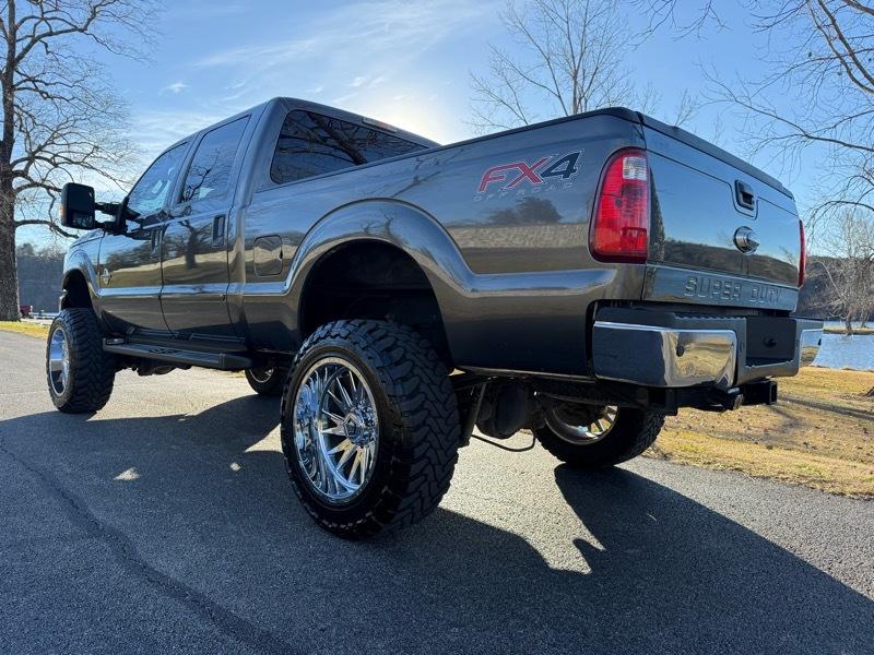 Ford F-250 SD XLT Crew Cab 4WD 2016