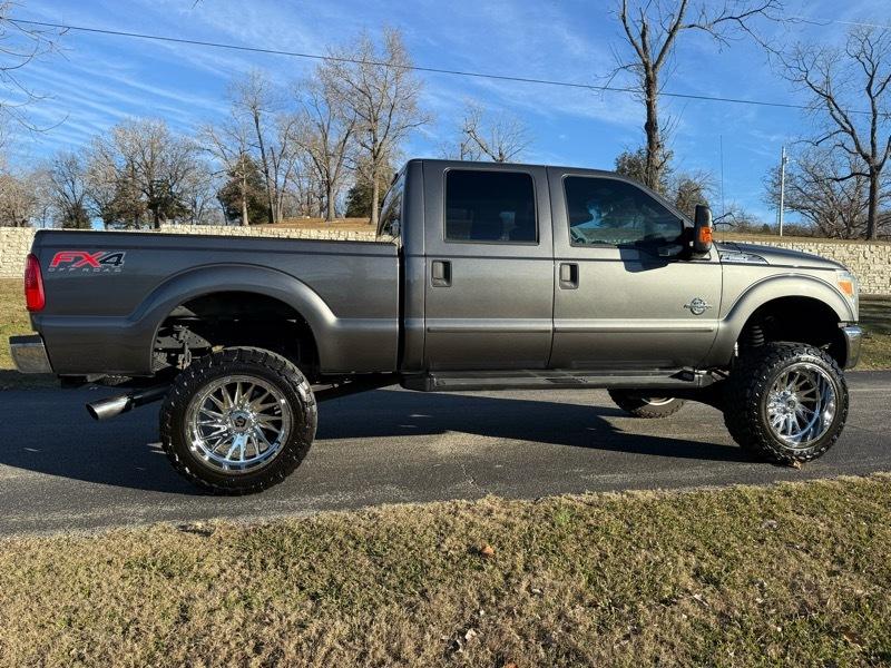 Ford F-250 SD XLT Crew Cab 4WD 2016