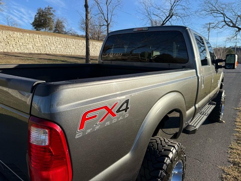Ford F-250 SD XLT Crew Cab 4WD 2016