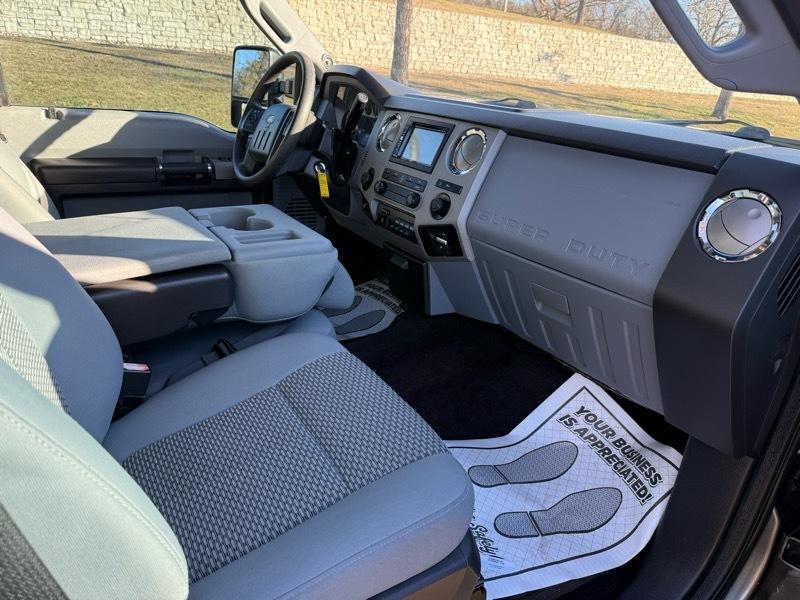 Ford F-250 SD XLT Crew Cab 4WD 2016