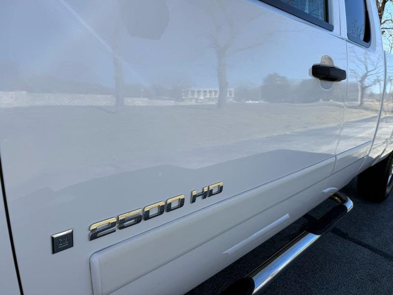 Chevrolet Silverado 2500HD LT1 Ext. Cab Long Box 4WD 2008