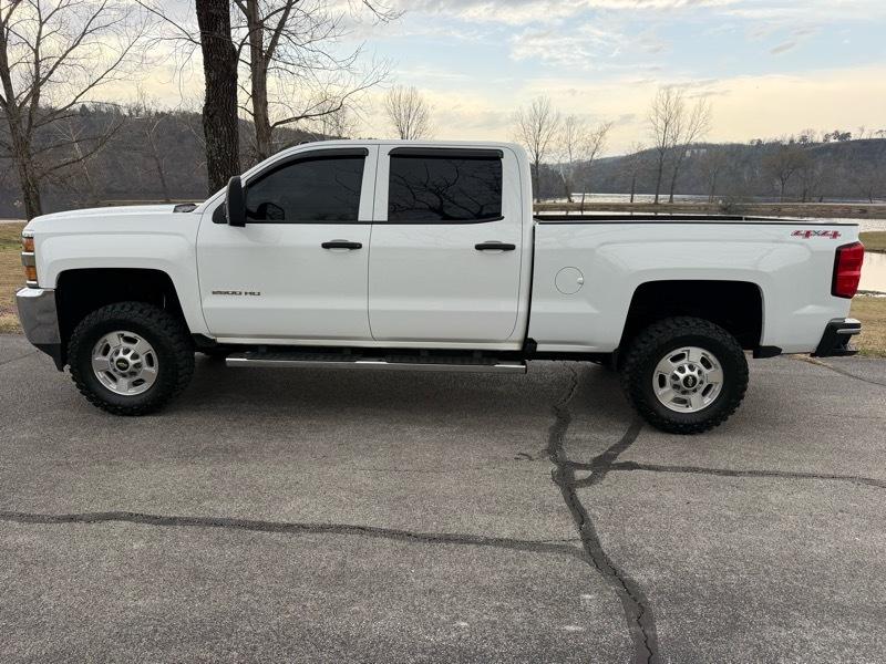 Chevrolet Silverado 2500HD Work Truck Crew Cab 4WD 2016