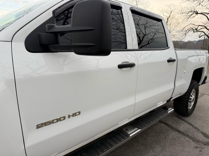 Chevrolet Silverado 2500HD Work Truck Crew Cab 4WD 2016