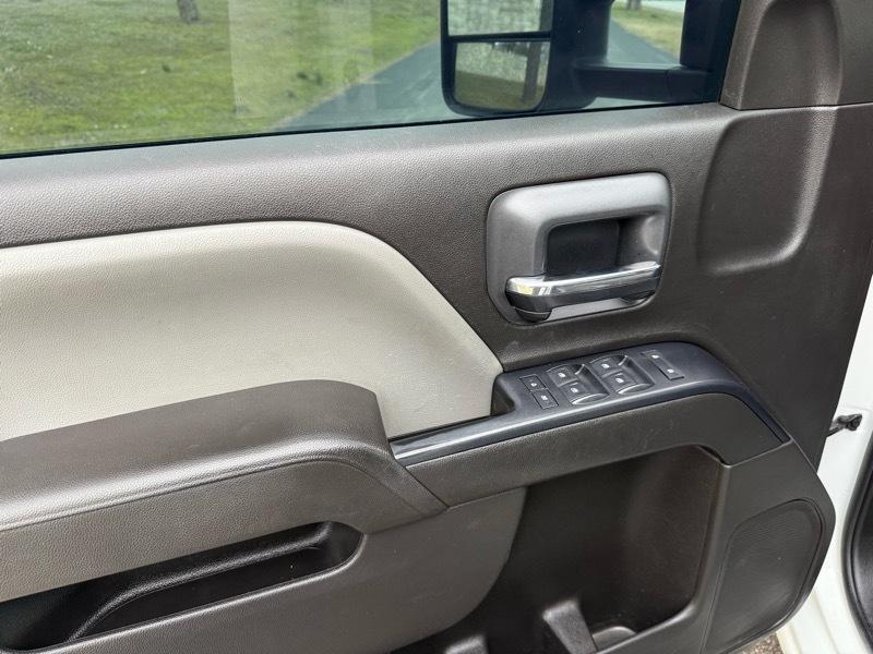 Chevrolet Silverado 2500HD Work Truck Crew Cab 4WD 2016