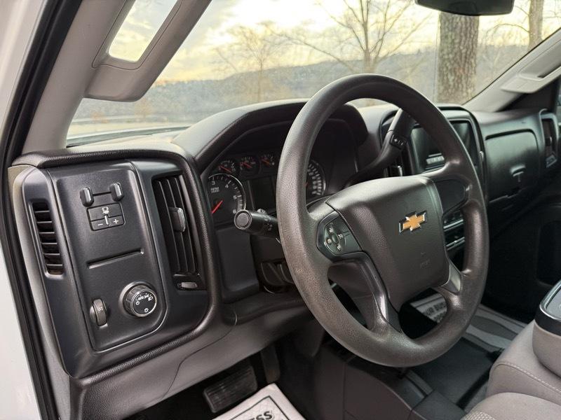 Chevrolet Silverado 2500HD Work Truck Crew Cab 4WD 2016