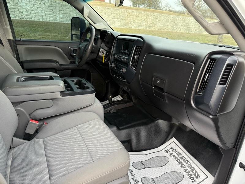 Chevrolet Silverado 2500HD Work Truck Crew Cab 4WD 2016