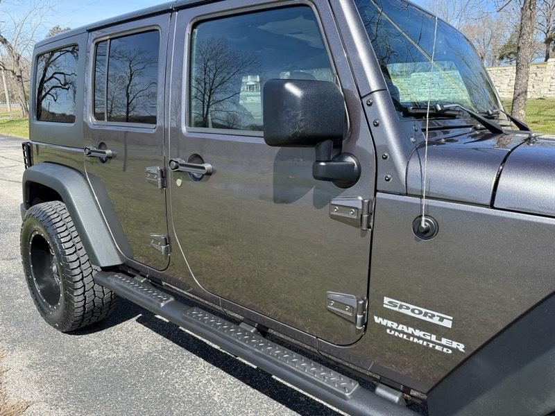 Jeep Wrangler Unlimited Sport 4WD 2014