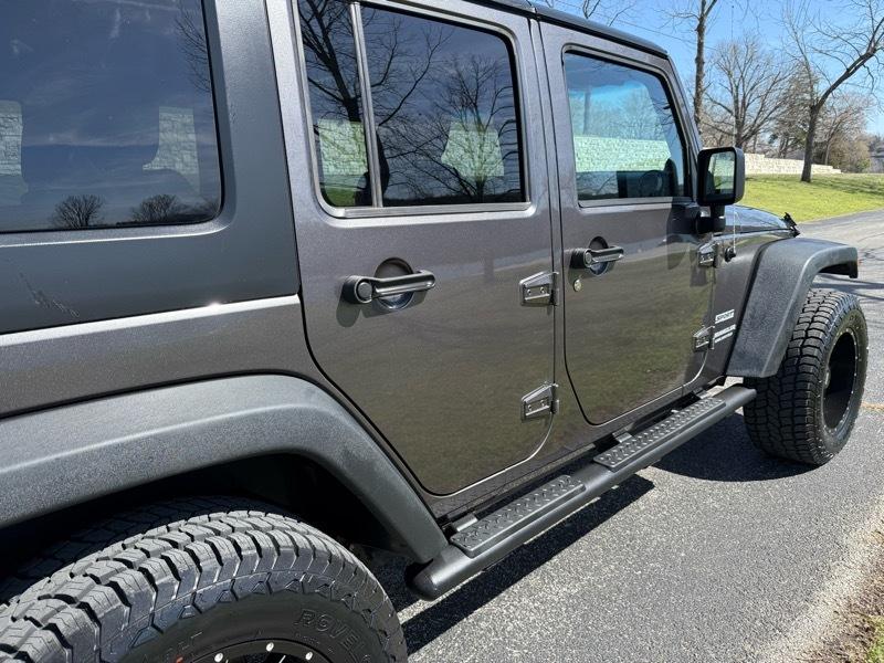 Jeep Wrangler Unlimited Sport 4WD 2014