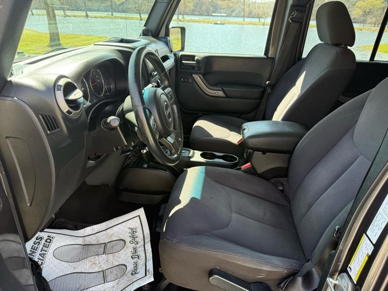 Jeep Wrangler Unlimited Sport 4WD 2014