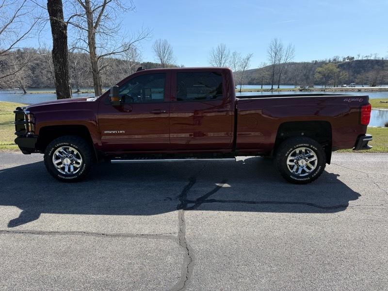 Chevrolet Silverado 2500HD LT Crew Cab 4WD 2016