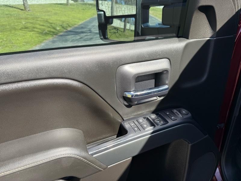 Chevrolet Silverado 2500HD LT Crew Cab 4WD 2016