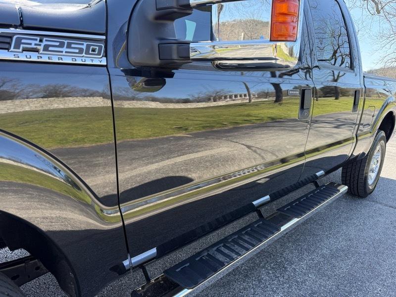 Ford F-250 SD XLT Crew Cab 4WD 2015