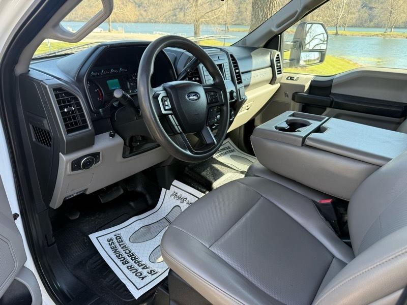 Ford F-350 SD XL Crew Cab Long Bed DRW 4WD 2020