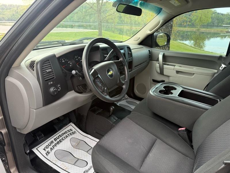 Chevrolet Silverado 1500 Work Truck Long Box 4WD 2012