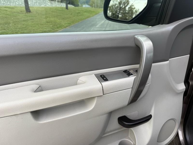 Chevrolet Silverado 1500 Work Truck Long Box 4WD 2012