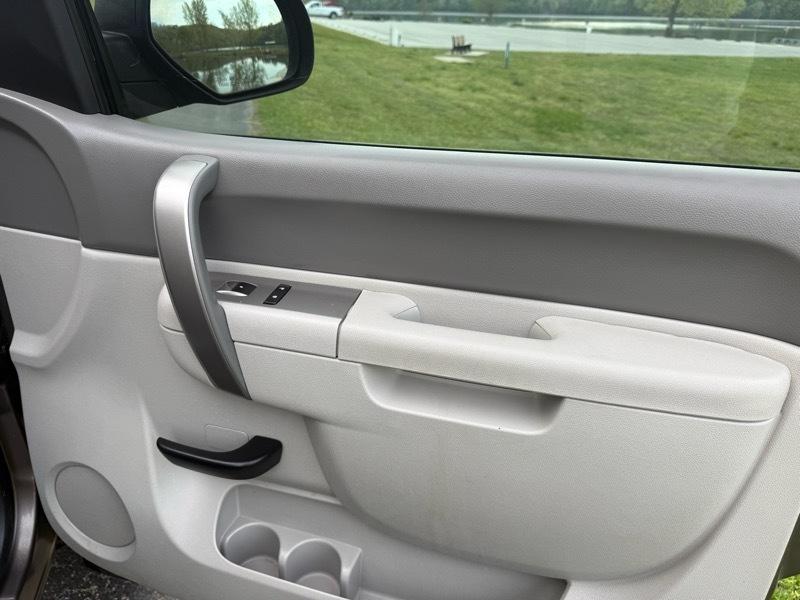 Chevrolet Silverado 1500 Work Truck Long Box 4WD 2012