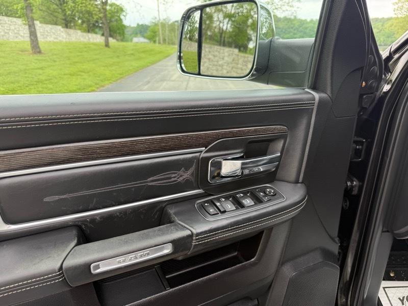 RAM 2500 Limited Mega Cab 4WD 2017