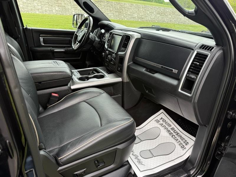RAM 2500 Limited Mega Cab 4WD 2017