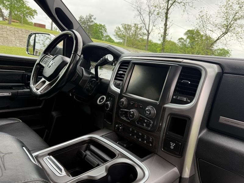 RAM 2500 Limited Mega Cab 4WD 2017